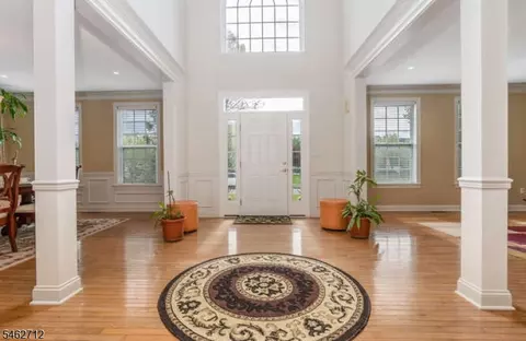 Entry Way - 81 Crestview Dr, Clinton, NJ 08809 photo 2 of 4
