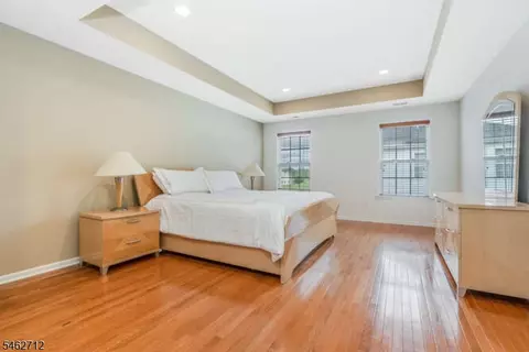 Bedroom - 81 Crestview Dr, Clinton, NJ 08809 photo 3 of 6