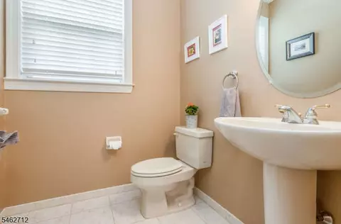 Entry Way - 81 Crestview Dr, Clinton, NJ 08809 photo 3 of 4