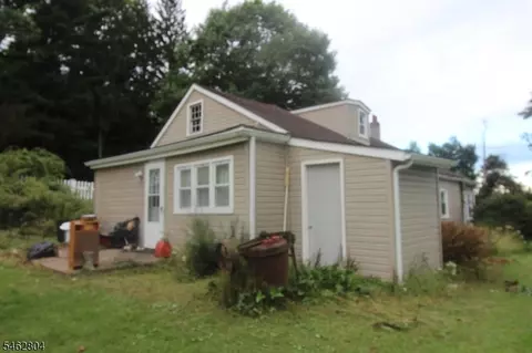 498 Bellis Rd, Bloomsbury, NJ 08804