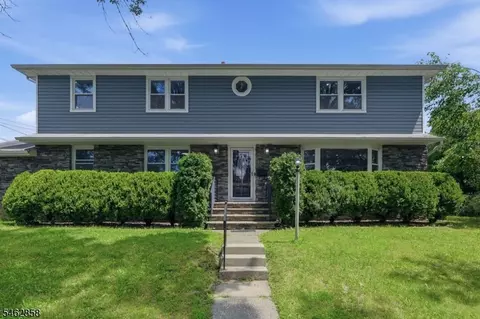 88 6th St, Clifton, NJ 07011