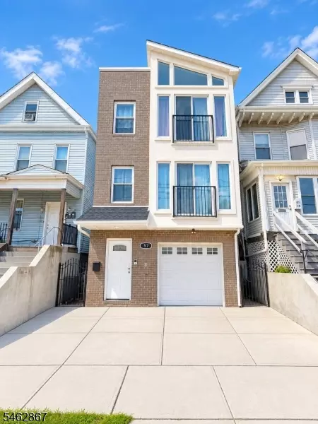 83 Stuyvesant Ave, Newark, NJ 07106