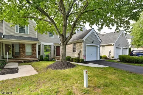 275 Morning Glory Ct, Whitehouse Station, NJ 08889