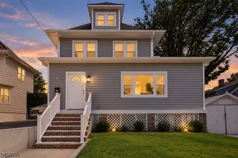 146 Poplar St, Ridgefield Park, NJ 07660