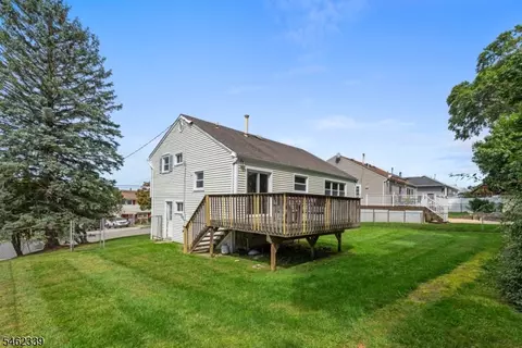 Exterior - 492 Herrick Dr, Dover, NJ 07801 photo 2 of 3