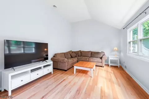 Living - 492 Herrick Dr, Dover, NJ 07801 photo 1 of 2