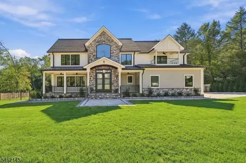 9 Blackbirch Rd, Scotch Plains, NJ 07076