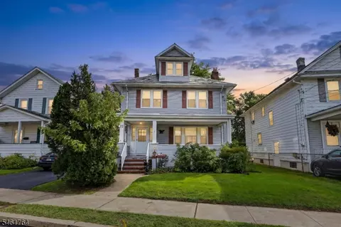 11 Elmer St, Raritan, NJ 08869