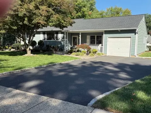 430 Hillside Ave, Piscataway, NJ 08854