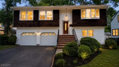 860 Salem Rd, Union, NJ 07083