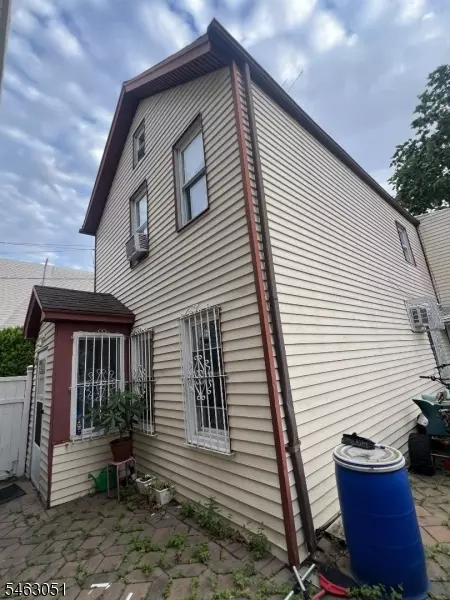 446 Rear 446 Elizabeth Ave, Elizabeth City, NJ 07206