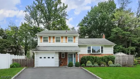 2292 Sunrise Ct, Scotch Plains, NJ 07076