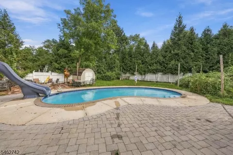 Exterior - 17 Harrison Ave, Gillette, NJ 07933 photo 2 of 3
