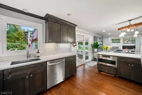 Kitchen - 17 Harrison Ave, Gillette, NJ 07933 photo 3 of 4