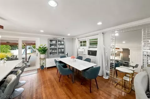 Dining - 17 Harrison Ave, Gillette, NJ 07933 photo 1 of 1