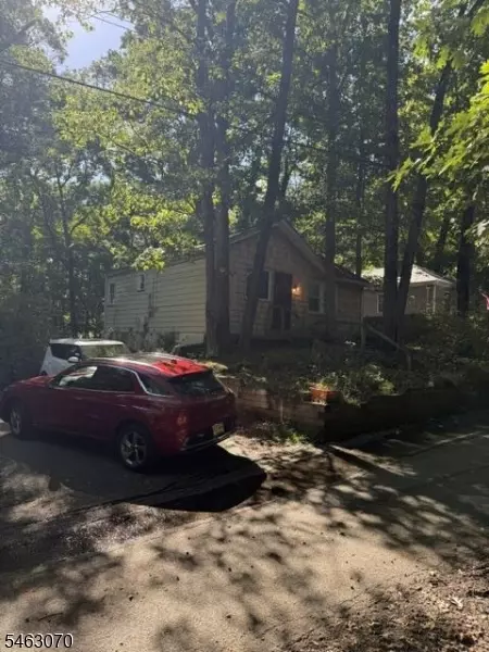 Other - 21 Gorge Dr, Haskell, NJ 07420 photo 5 of 8