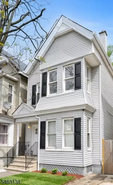 142 Steuben, East Orange, NJ 07018