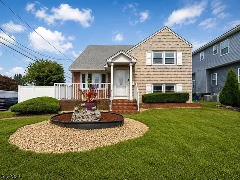 74 Raritan Rd, Linden, NJ 07036