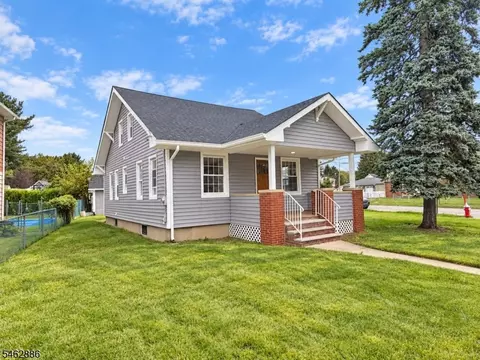 119 Colfax Ave, Pompton Lakes, NJ 07442