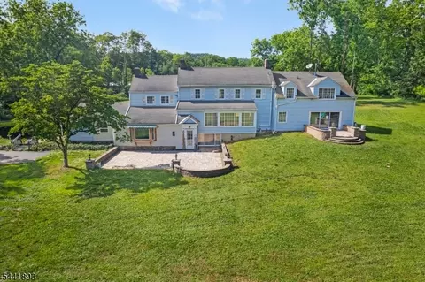 401 Bloomsbury Rd, Franklin Twp, NJ 08804
