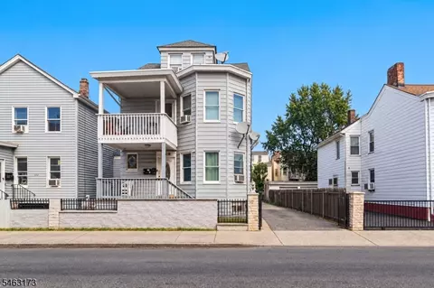 128 Redwood Ave, Paterson, NJ 07522