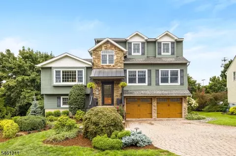11 Tannery Ln, Roseland, NJ 07068