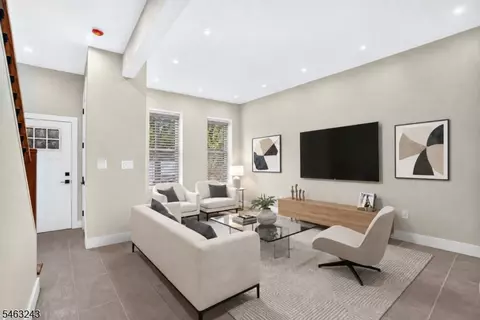 114 Peabody Pl, Newark, NJ 07104