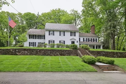 29 Gordon Rd, Essex Fells, NJ 07021