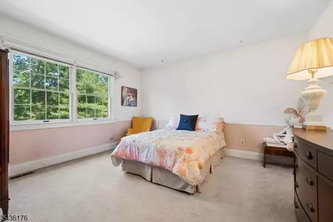 Bedroom - 261 Beechwood Ave, Middlesex, NJ 08846 photo 2 of 6