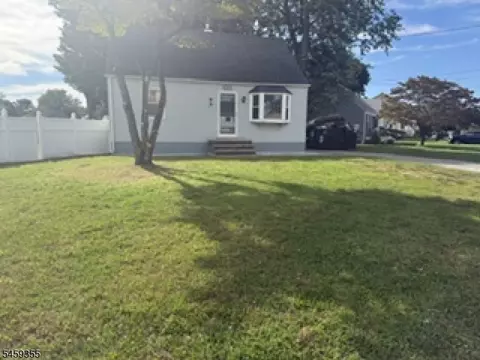 50 1st St, Kenvil, NJ 07847