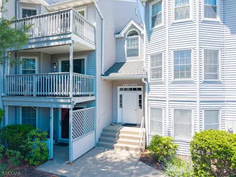 15 Boulder Run Rd #15, Paterson, NJ 07501