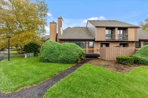 112 Bluebird Dr #2C, Hillsborough, NJ 08844