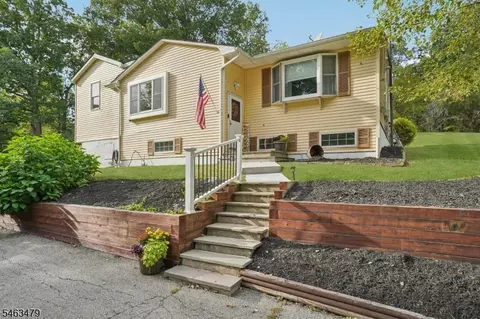 100 Cedar Lake Rd, Blairstown, NJ 07825