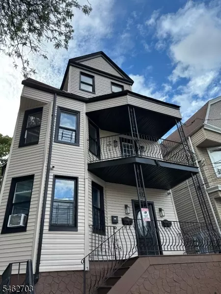 891 S 14th St #2, Newark, NJ 07108