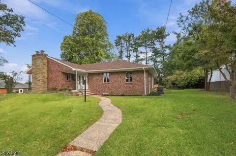 80 Main St, East Brunswick, NJ 08816