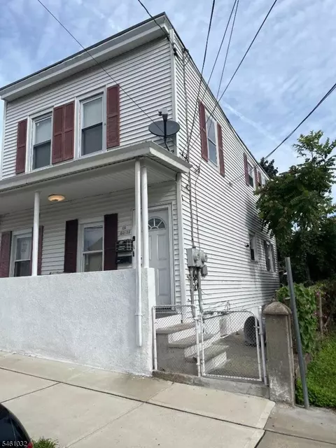 133 Dixon Ave, Paterson, NJ 07501