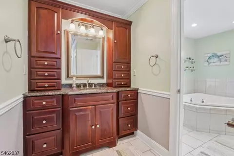 Bath - 36 Everett, Randolph, NJ 07869 photo 4 of 5