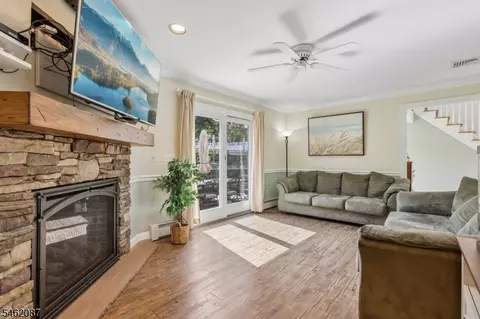 Living - 36 Everett, Randolph, NJ 07869 photo 2 of 2