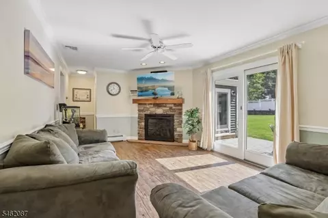 Living - 36 Everett, Randolph, NJ 07869 photo 1 of 2