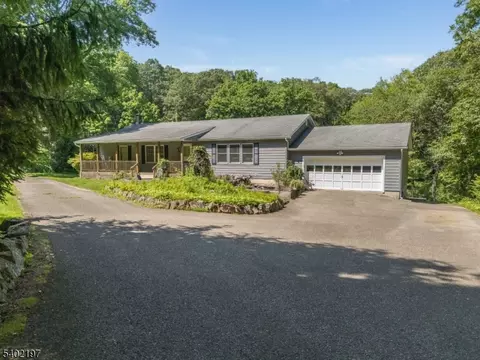 Exterior - 22 Polktown Rd, Hampton, NJ 08827 photo 9 of 9