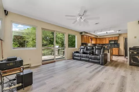 Living - 22 Polktown Rd, Hampton, NJ 08827 photo 5 of 5