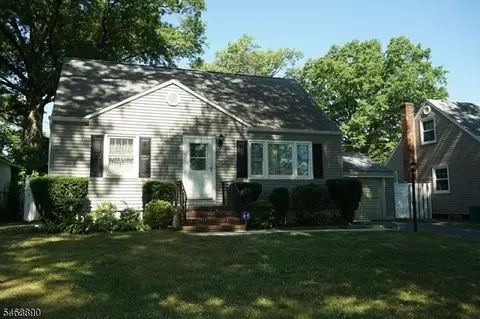 214 Villa Pl, Rahway, NJ 07065