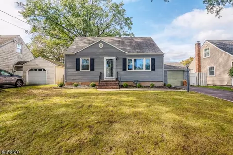214 Villa Pl, Rahway, NJ 07065