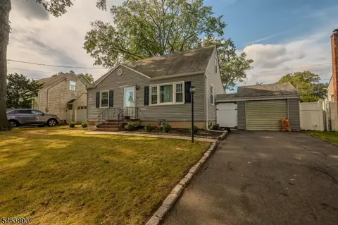 214 Villa Pl, Rahway, NJ 07065