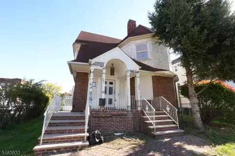 102 S Clinton St, East Orange, NJ 07018