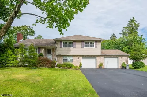 Exterior - 1555 Ratzer Rd, Wayne, NJ 07470 photo 12 of 15