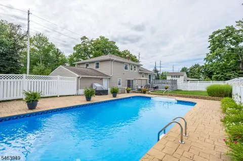 Exterior - 1555 Ratzer Rd, Wayne, NJ 07470 photo 7 of 15
