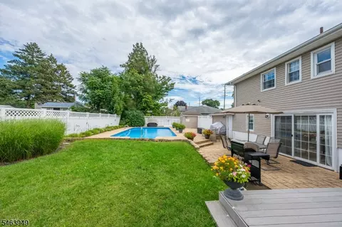 Exterior - 1555 Ratzer Rd, Wayne, NJ 07470 photo 4 of 15