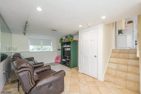 Other - 1555 Ratzer Rd, Wayne, NJ 07470 photo 3 of 6