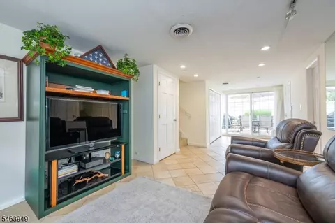 Living - 1555 Ratzer Rd, Wayne, NJ 07470 photo 6 of 6